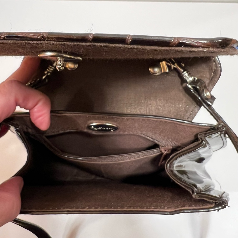 RUSH HOUR Vintage Clutch or Crossbody Bag with Unique Acrylic Handle - Picture 3 of 3
